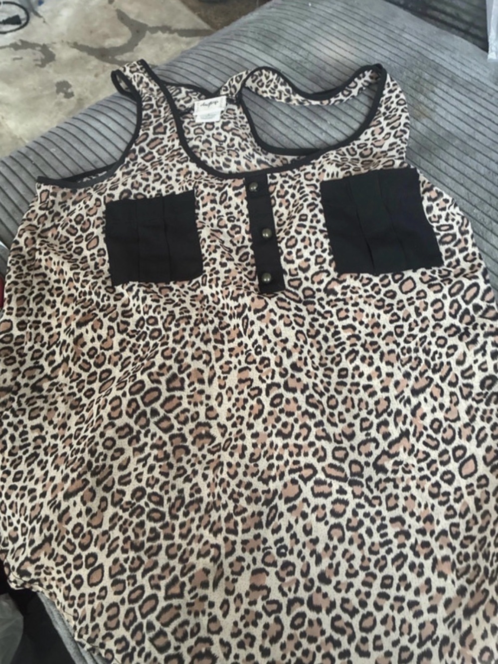 Daytrip Leopard Print Tank Top with Black Trim and Pockets